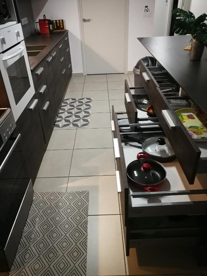 Elegant F3 A La Villa Stencer, Papeete, Calme Climatise Et Spacieux بابيت المظهر الخارجي الصورة